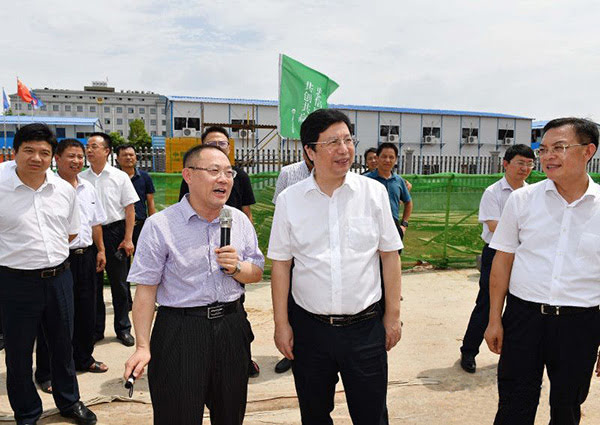 湖南省委常委、長沙市委書記胡衡華一行蒞臨頂立科技星沙基地調(diào)研考察.jpg